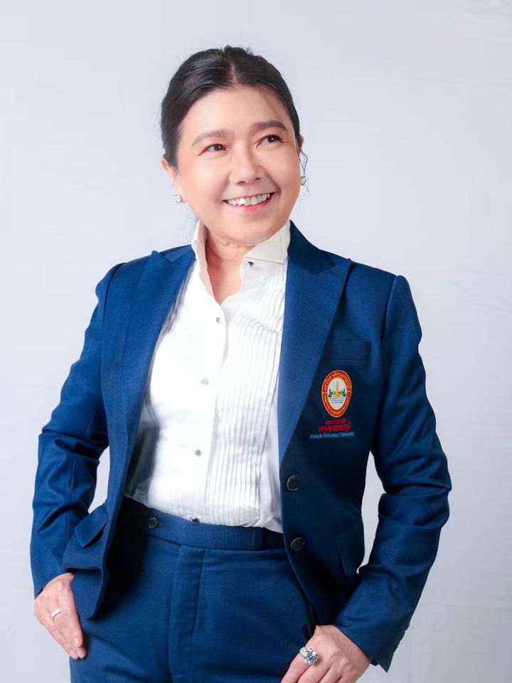 曼谷吞武里大学校长班功·本乍提坤教授