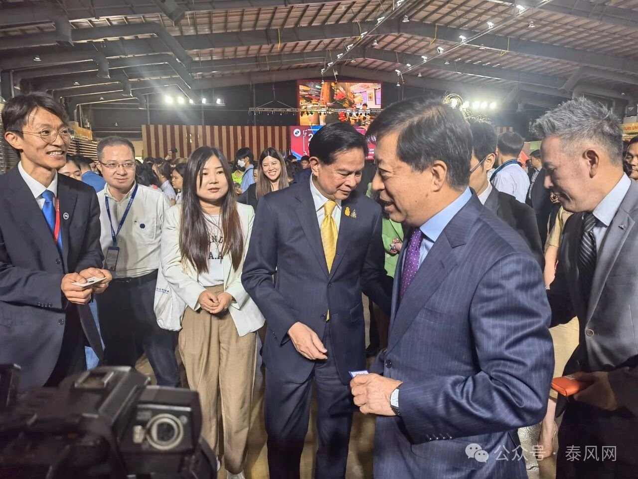 「2024 中国高等教育展」在曼谷吞武里大学开幕，中国 32 所知名高校齐聚曼谷 现场照片 12